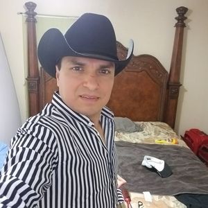 Meet your Posher, Medellin